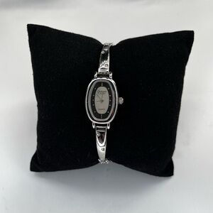 Vintage Galaxie by Elgin Siver Tone Women’s Dainty Watch New Battery